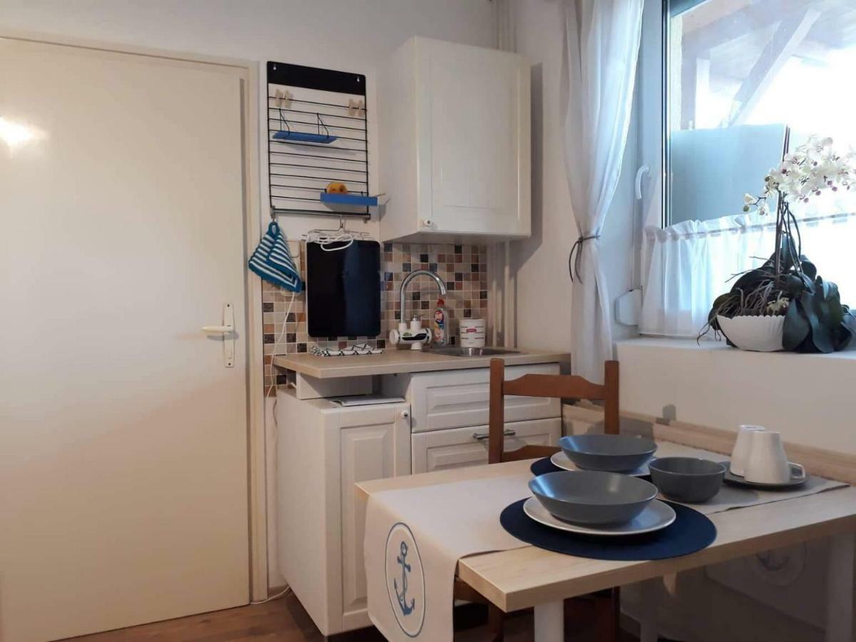 Clara Apartman Keszthely Exterior photo